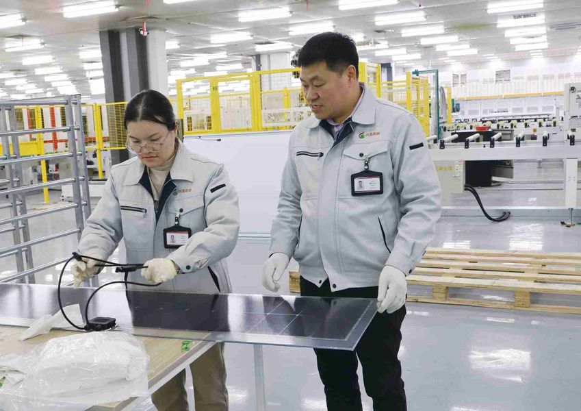 Jiangsu X-solar Green Building Technology Co., Ltd. línea de producción del fabricante