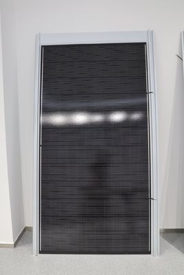 Modulos solares de acero BIPV de 520W Tejas para la construcción 25A Corriente de fusible máxima