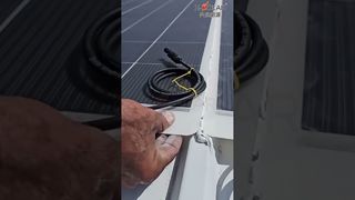 ¡Sin perforaciones ni soportes! Pegue paneles solares en techos curvos: uniones adhesivas estructurales en un solo paso.